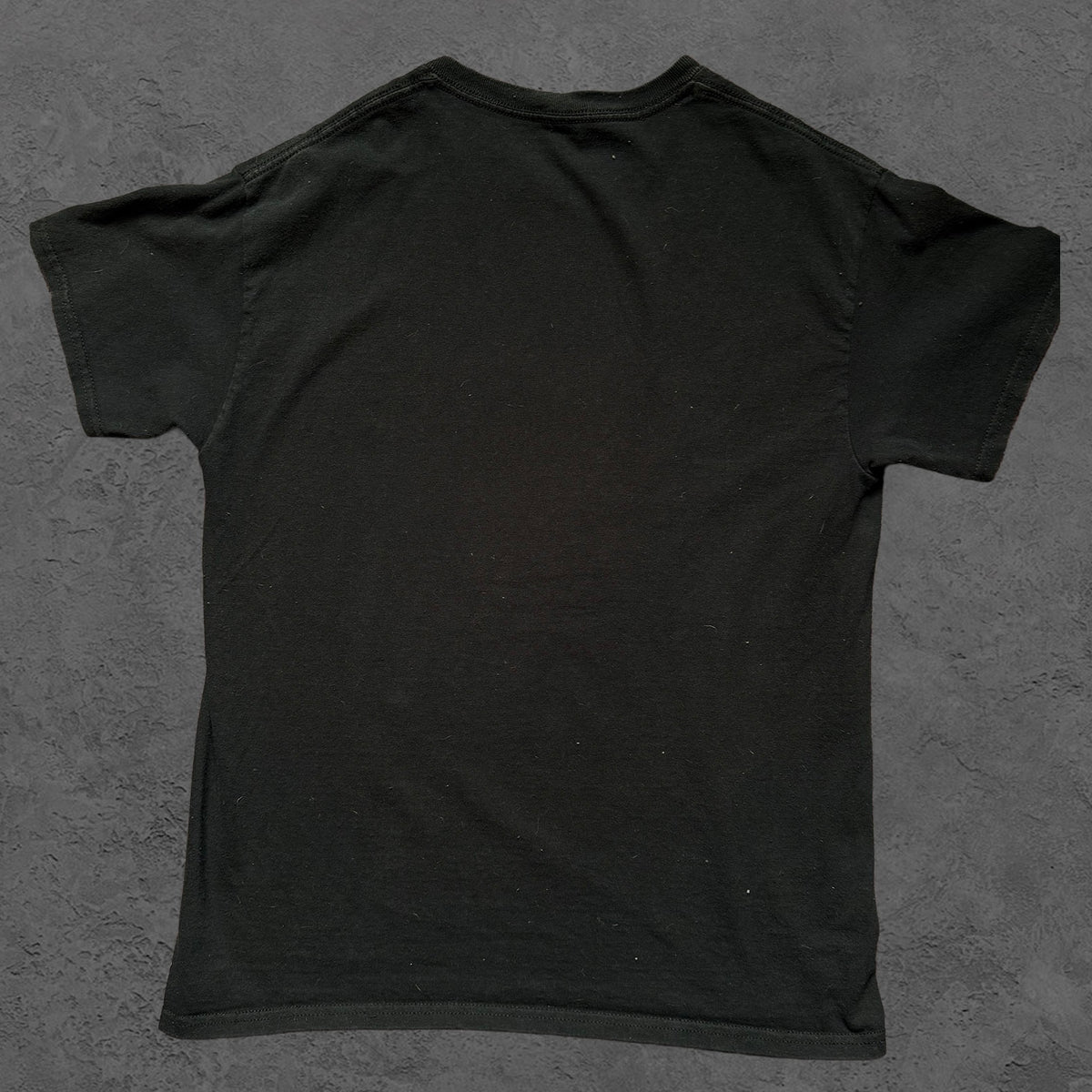 90’S I KNOW WHAT YOU DID LAST SUMMER GRAPHIC T-SHIRT.